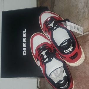 Brand NWT Men's Diesel Sneakers